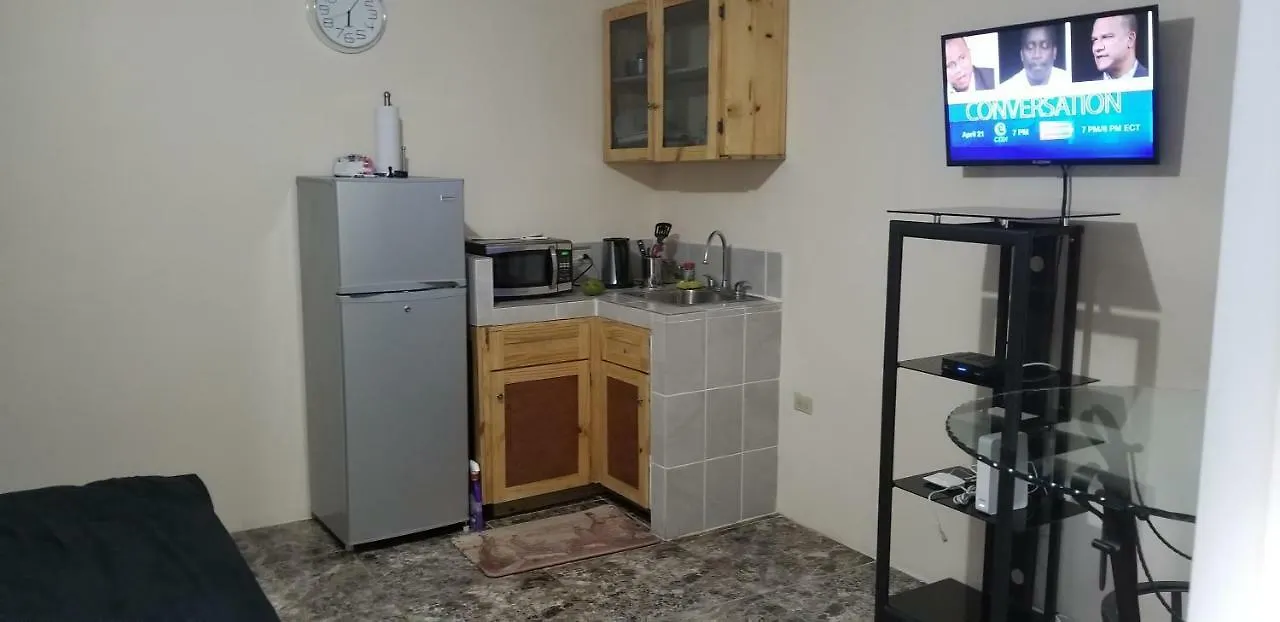 Kingston Hideaway Apartment